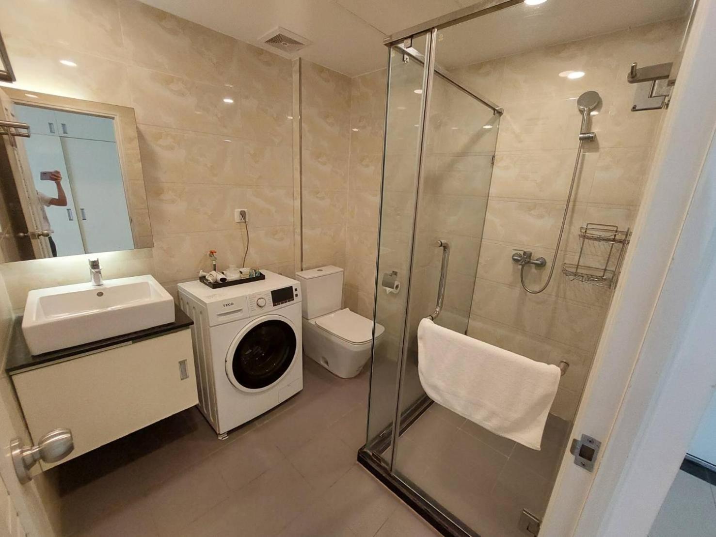 Ca&Sa Serviced Apartment Phnom Penh Exteriör bild