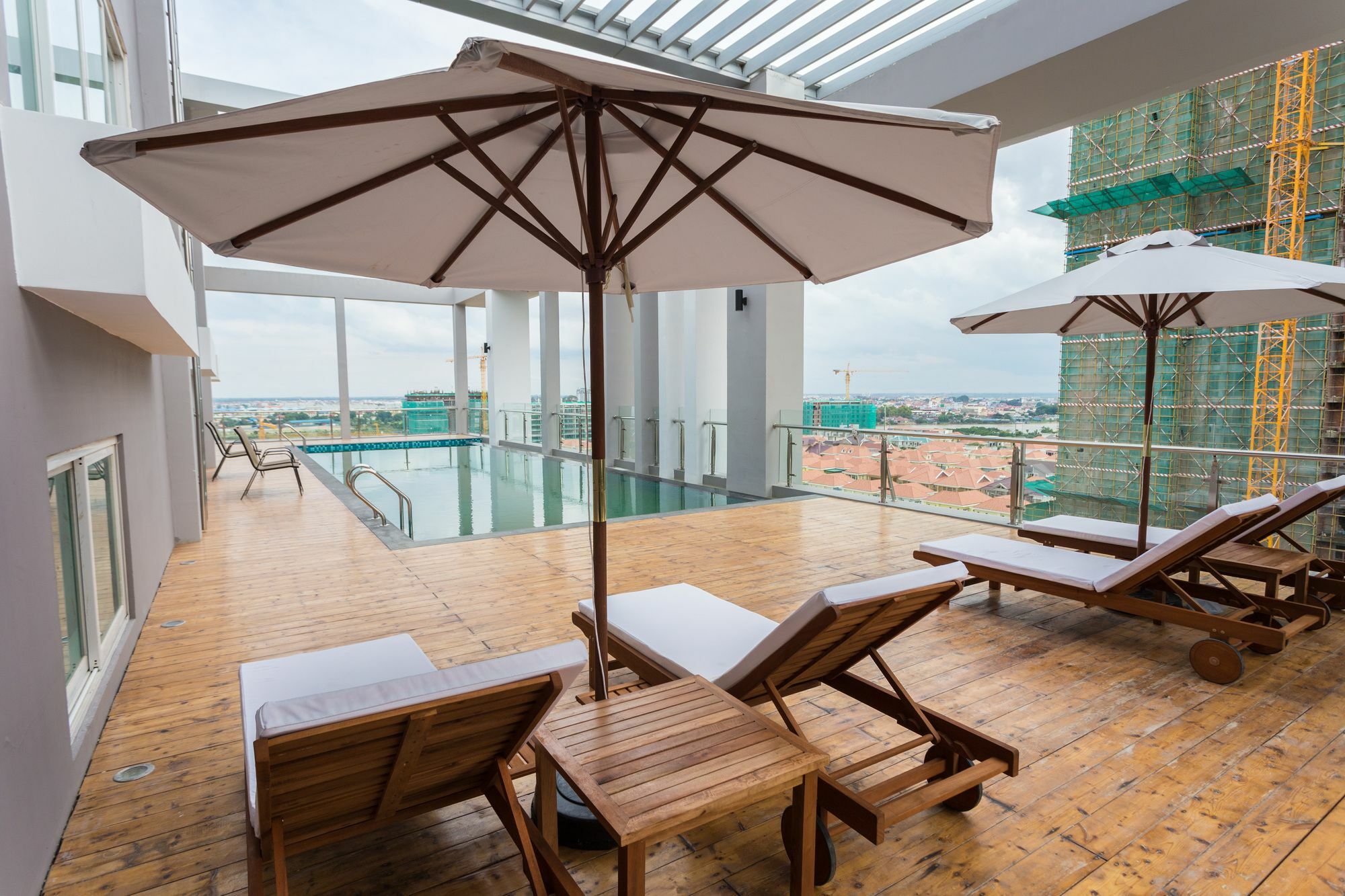 Ca&Sa Serviced Apartment Phnom Penh Exteriör bild
