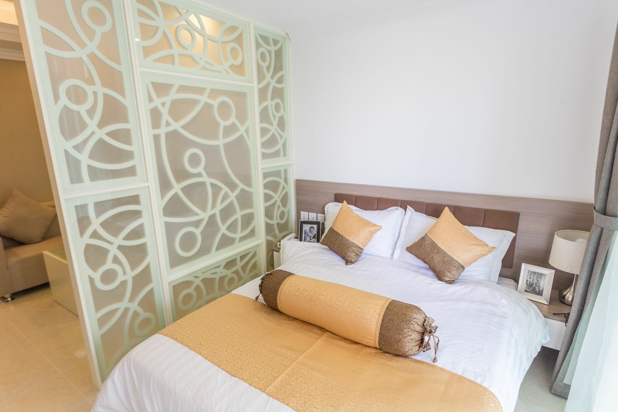 Ca&Sa Serviced Apartment Phnom Penh Exteriör bild