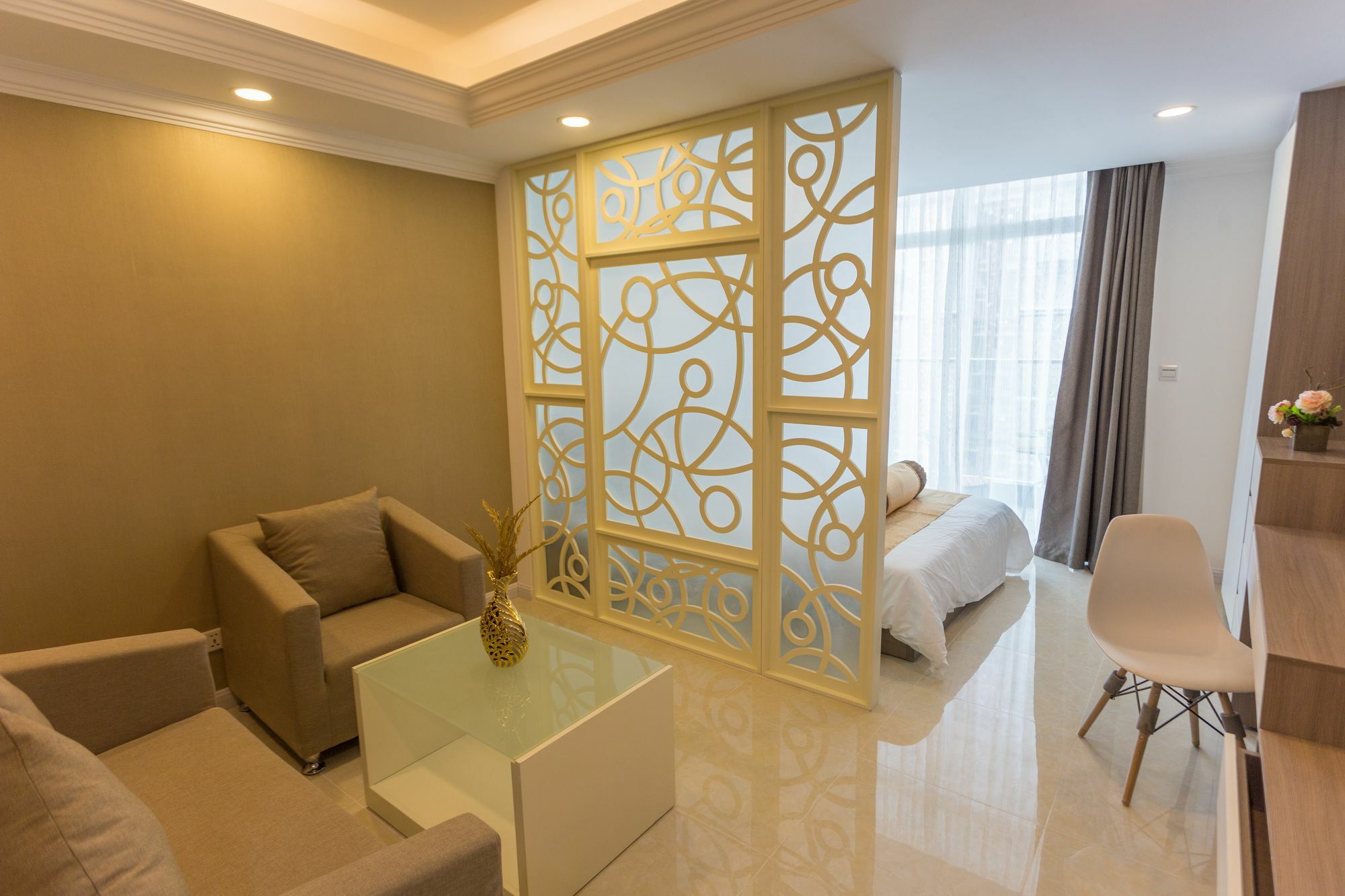Ca&Sa Serviced Apartment Phnom Penh Exteriör bild
