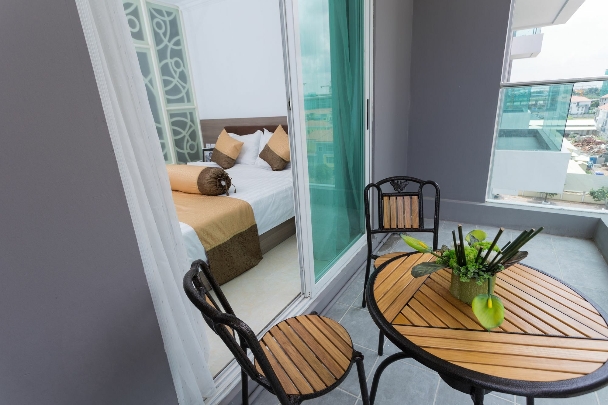 Ca&Sa Serviced Apartment Phnom Penh Exteriör bild