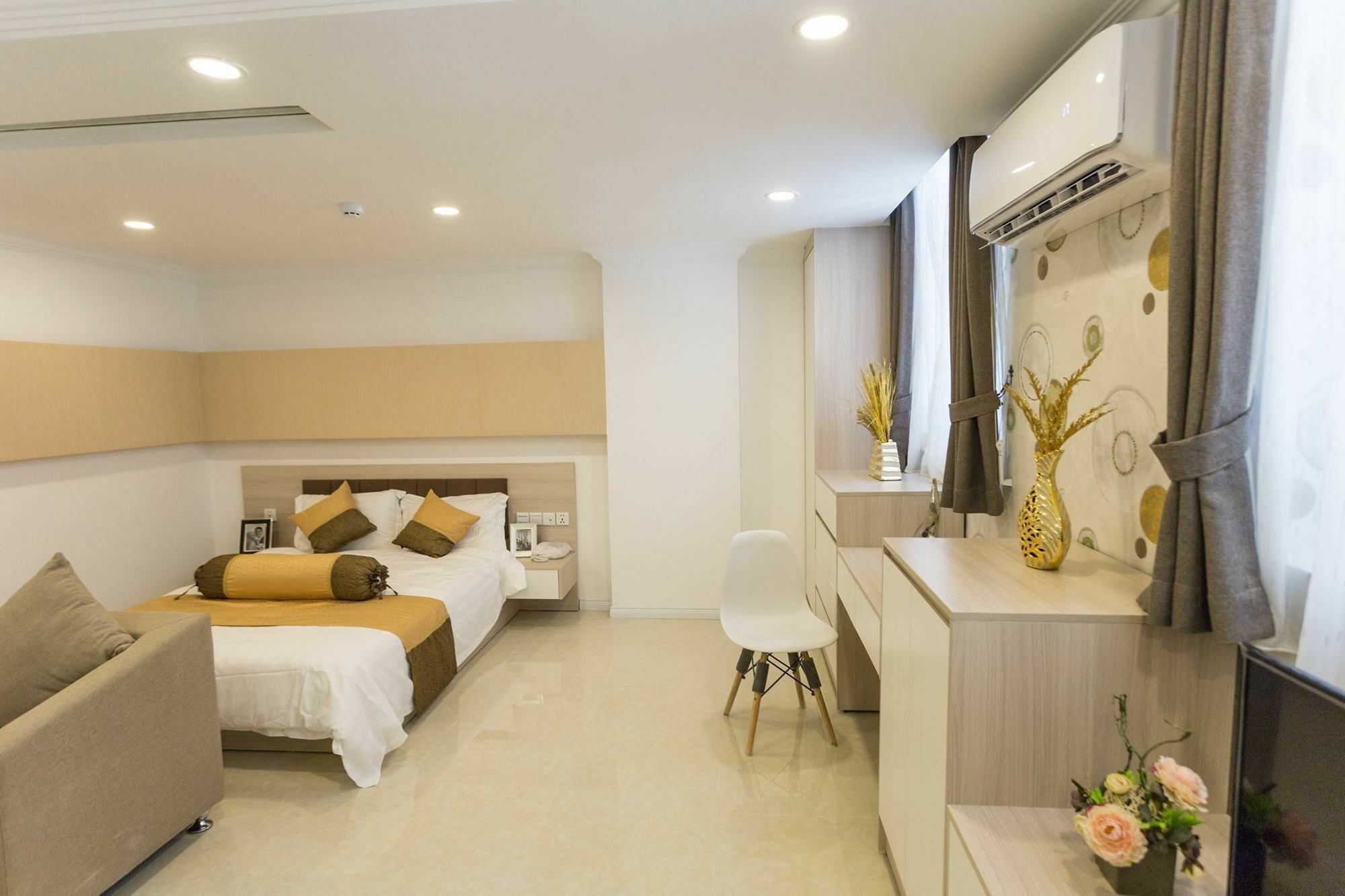 Ca&Sa Serviced Apartment Phnom Penh Exteriör bild