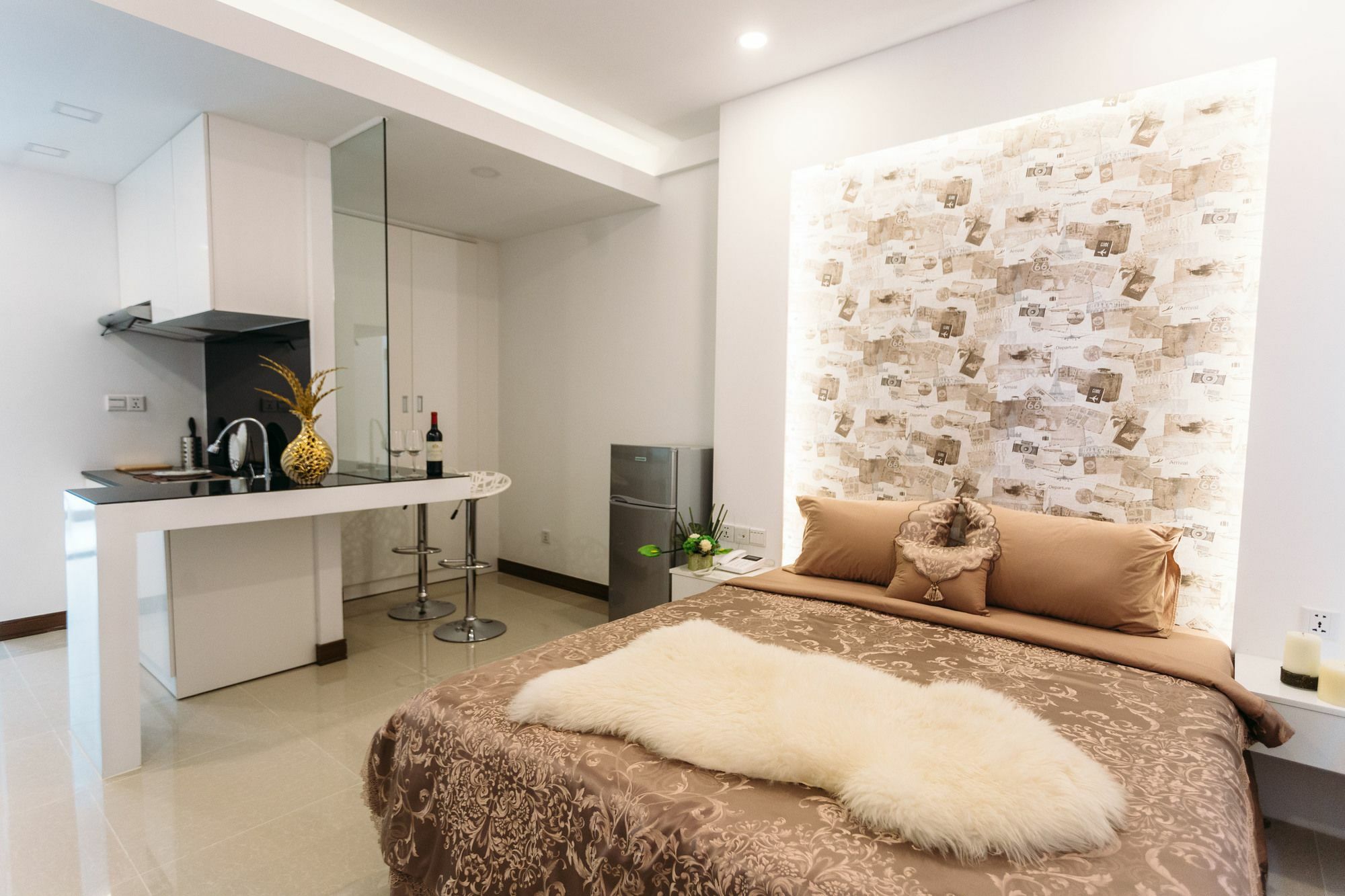 Ca&Sa Serviced Apartment Phnom Penh Exteriör bild